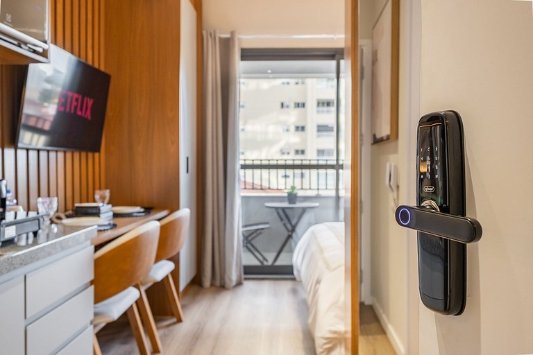 Studio Brooklin Premium 300m metrô, px Morumbis